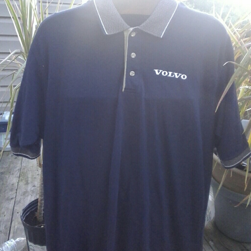 Volvo Polo SZ LG $55 +free shirt